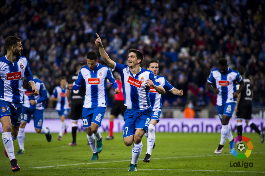 Gerard Moreno y Piatti condujeron al Espanyol a la victoria.