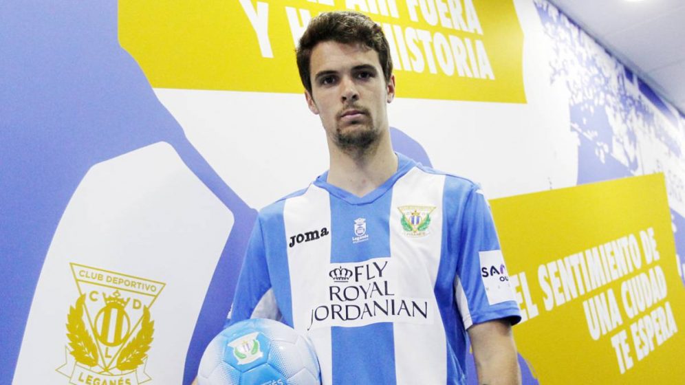 erik moran centrocampista atenas
