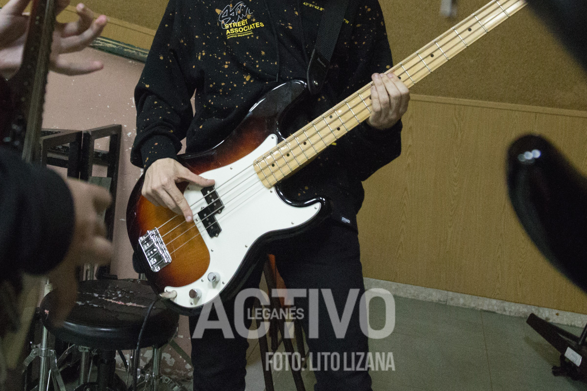 Guitarra en la Escuela-Conservatorio de Musica #EncierroMusical