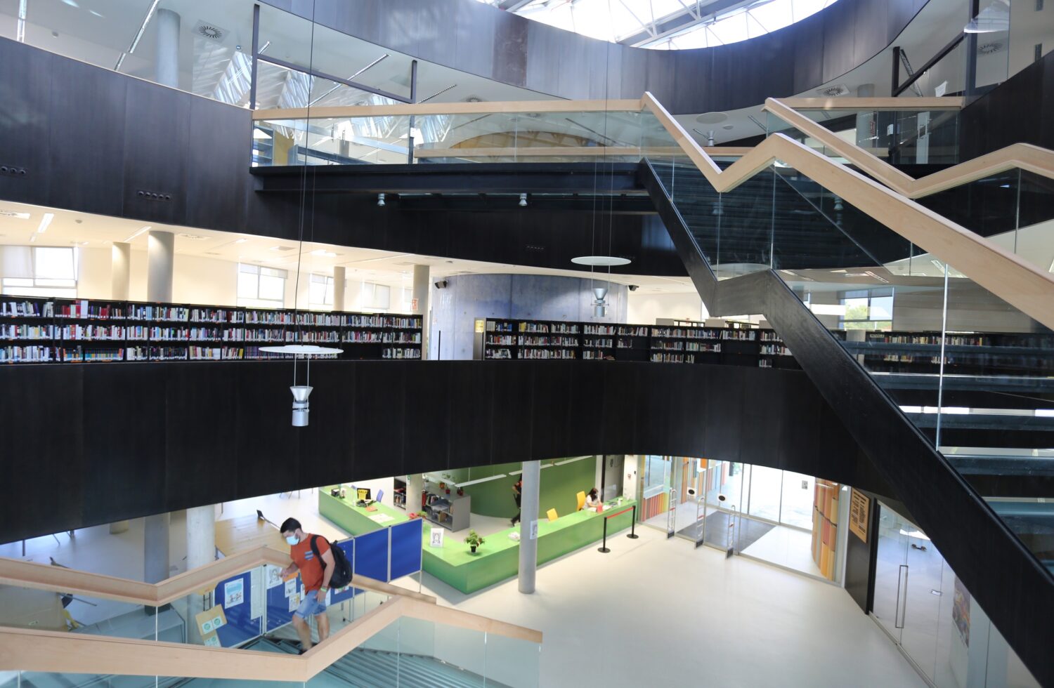 biblioteca central leganes