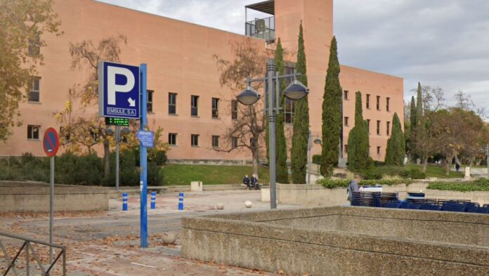 parking emsule