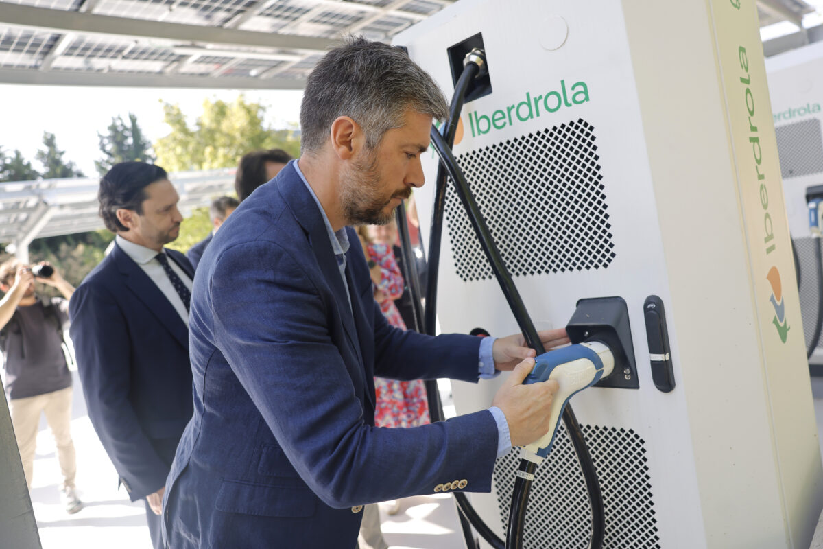 recarga en electrolinera leganes